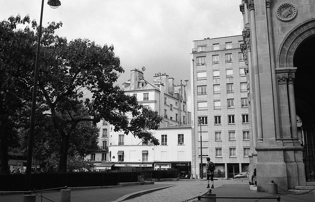 Square Saint Ambroise, Paris Leica MP w/ Summarit 35f2.5 /… Flickr