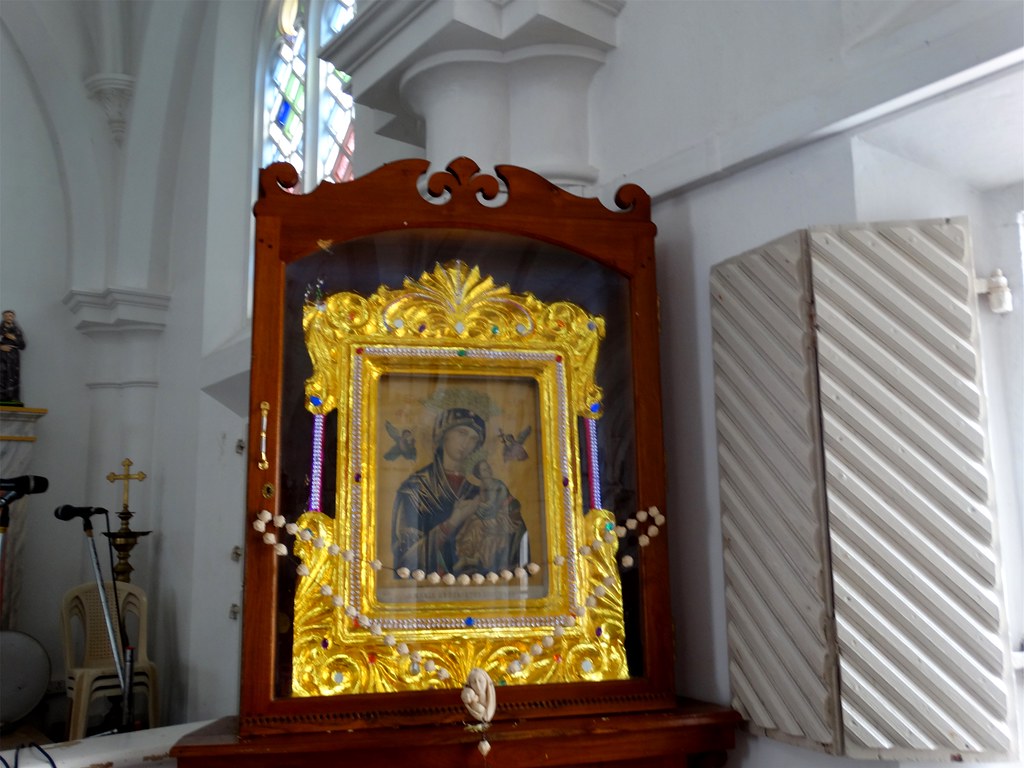 Shrine of Our Lady of Ransom (8) pensivelaw1 Flickr