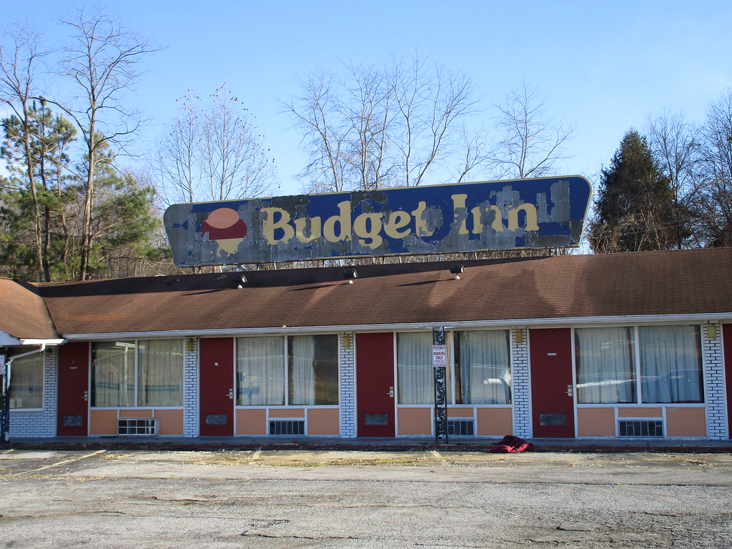 Abandoned Hotel Seven Mile Ford, Virginia Jamie Middleton Flickr