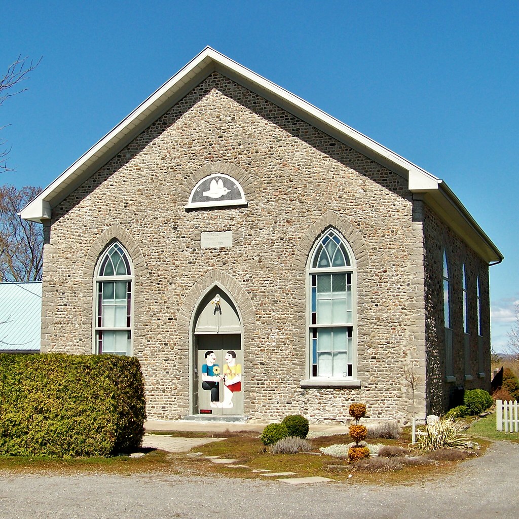 Old stone church, now an art museum Quinte West, Ontario. Flickr