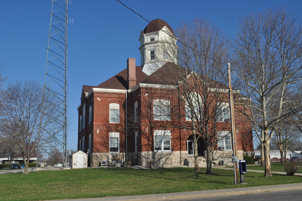 Shelby County Courthouse, Shelbyville, Missouri themaskedman55 Flickr