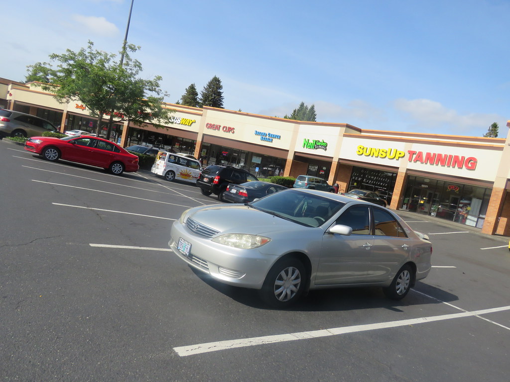 IMG_4005 CD Game Exchange at 15033 SE McLoughlin Blvd Andy Nystrom