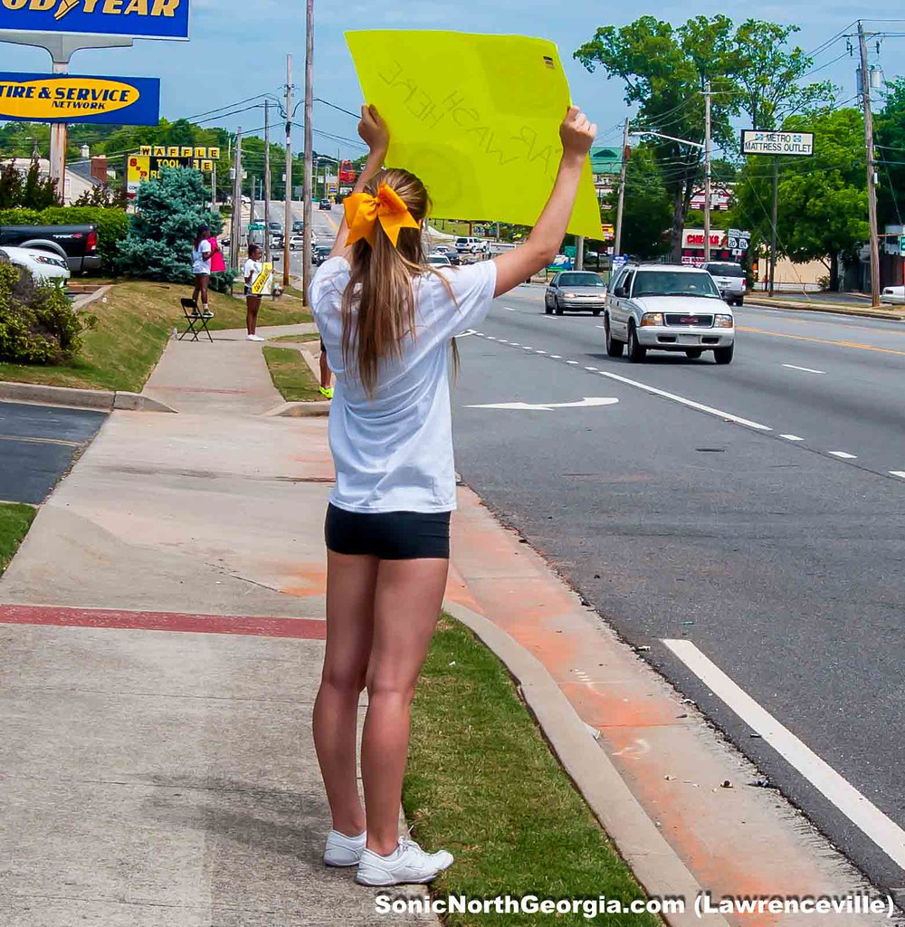 CGHS Cheerleader Carwash May 20153395 Billy Wright Flickr