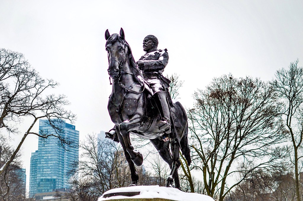Statue of King Edward VII. Queen's Park, Toronto. Cory Beatty Flickr