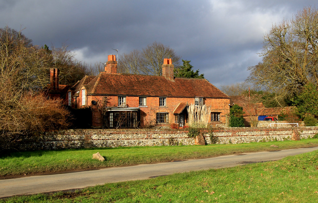 Rotherfield Peppard House. This pretty house has been ofte… Flickr