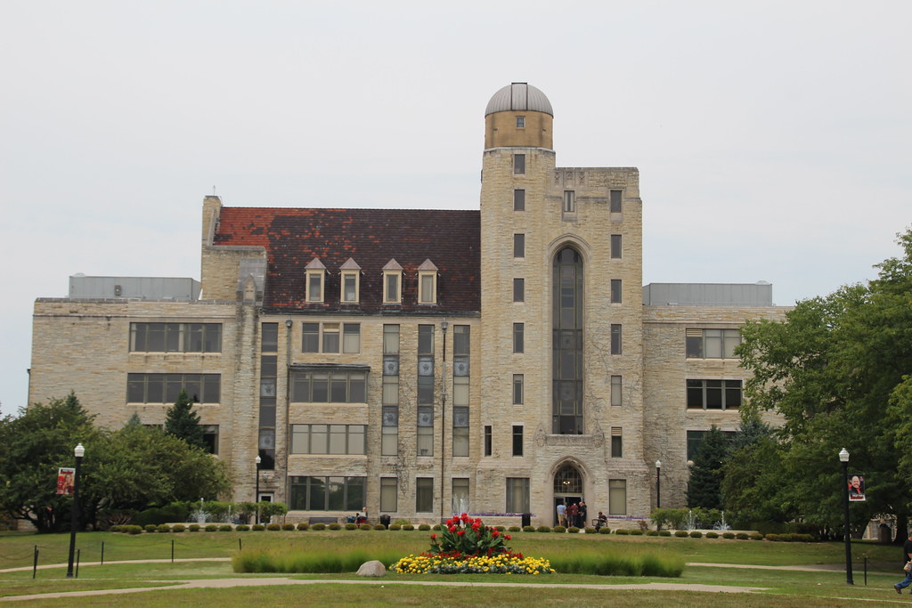 NIU Davis Hall Observatory 218 Normal Rd DeKalb, IL 60115 … Flickr