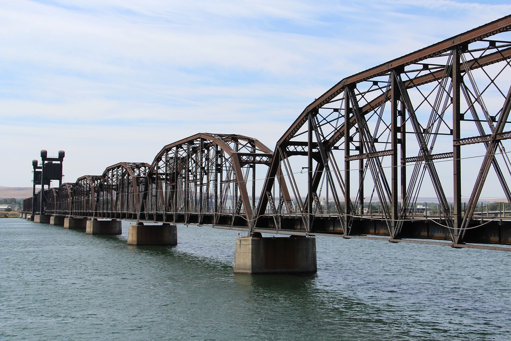 KennewickPasco Railroad Bridge (Kennewick and Pasco, Wash… Flickr