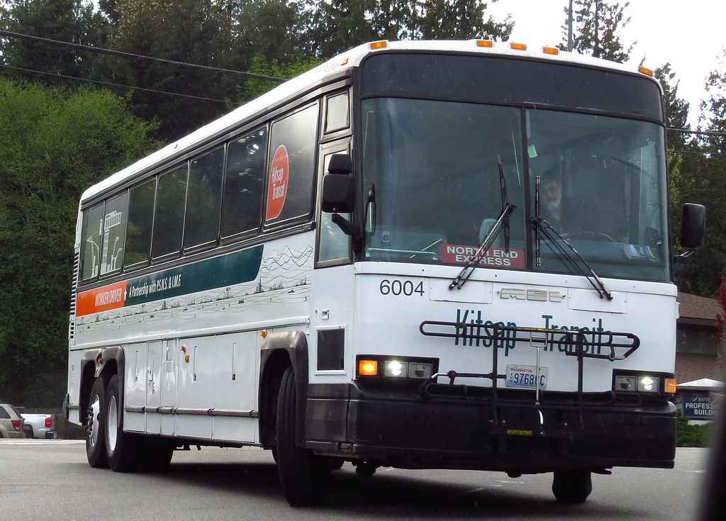 Kitsap Transit Worker/Driver 1994 MCI 102D3 6004 Zack Heistand Flickr