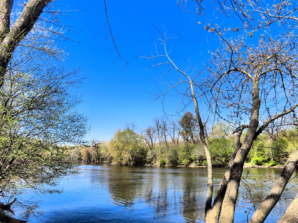 Fox River to south HDR 20150429 Walked Lippold Park and th… Flickr