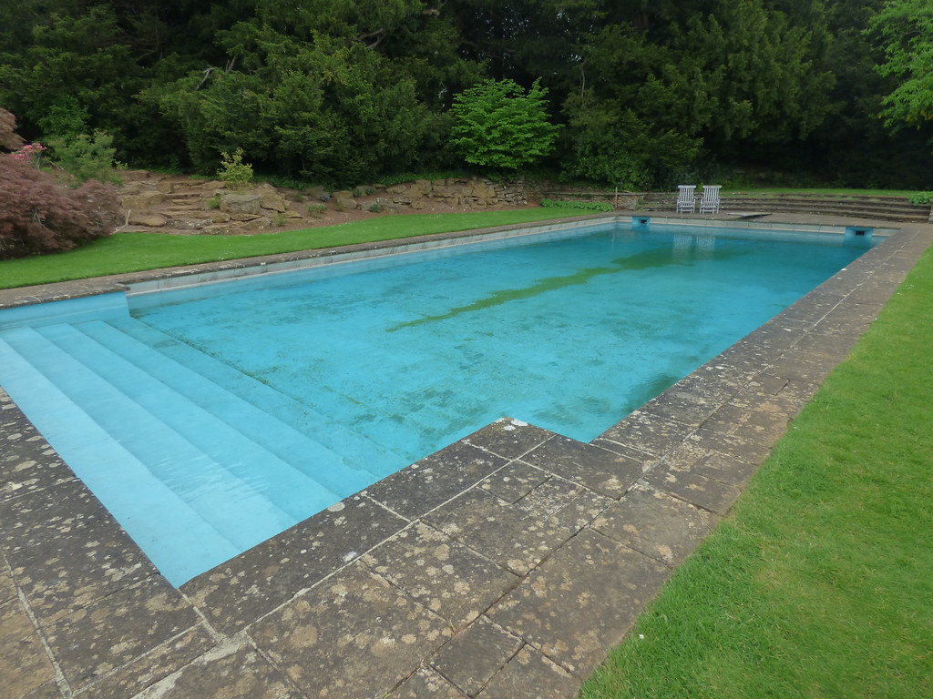 Upton House and Gardens swimming pool A late May Bank Ho… Flickr