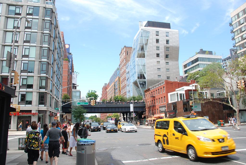 2015 New York City Exploring the Highline Park trail that… Flickr