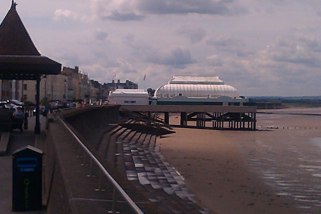 Burnham On Sea Pier Took this while on holiday at Weston S… Flickr