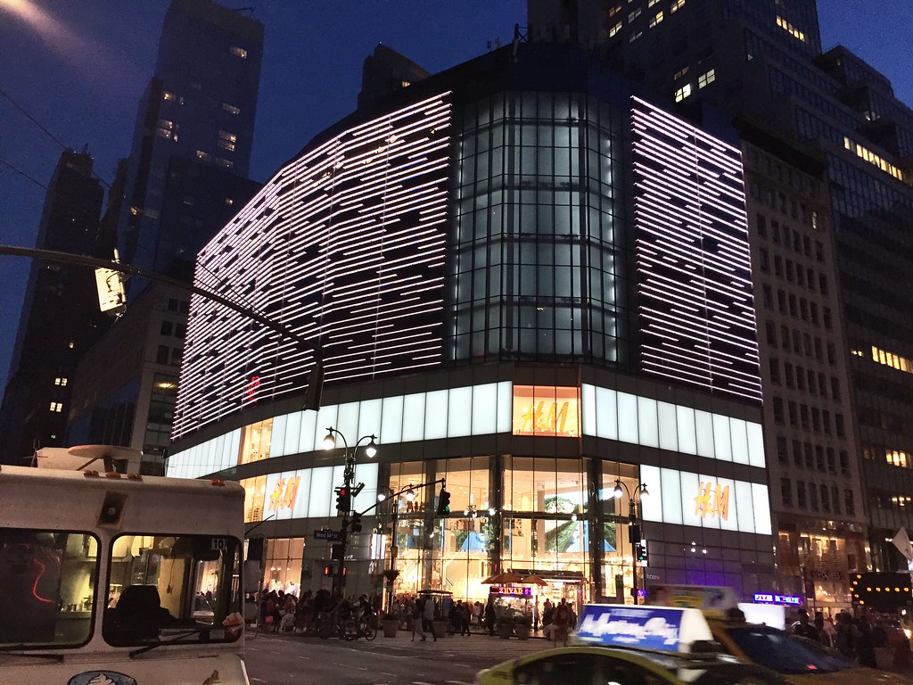 H&M (Herald Square) a photo on Flickriver