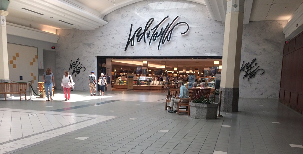 Lord & Taylor Moorestown Mall Moorestown, NJ Mike Kalasnik Flickr