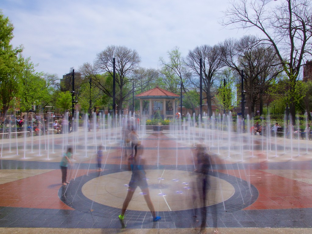 Washington Park Fountains This is one of my first shots ta… Flickr