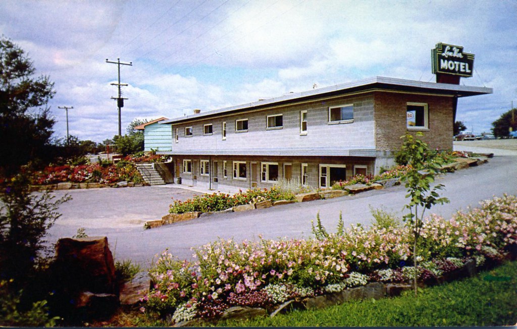 Len Ver Motel and Inn Dryden Ontario Canada On Highway 17 William L