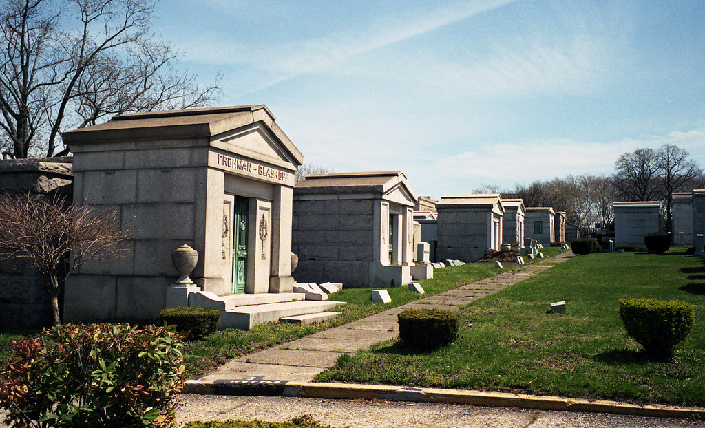 Linden Hill Cemetery Leica M6 35mm Summilux PreASPH neilsonabeel