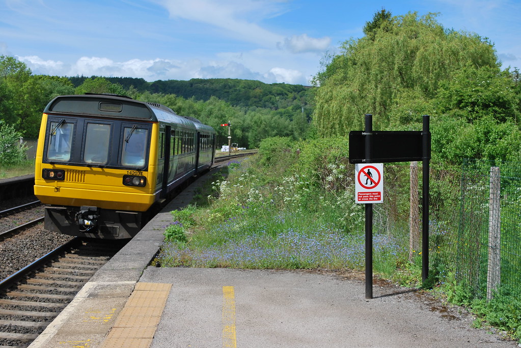 DSC_0958 2S22 1049 Manchester Piccadilly to Sheffield Flickr