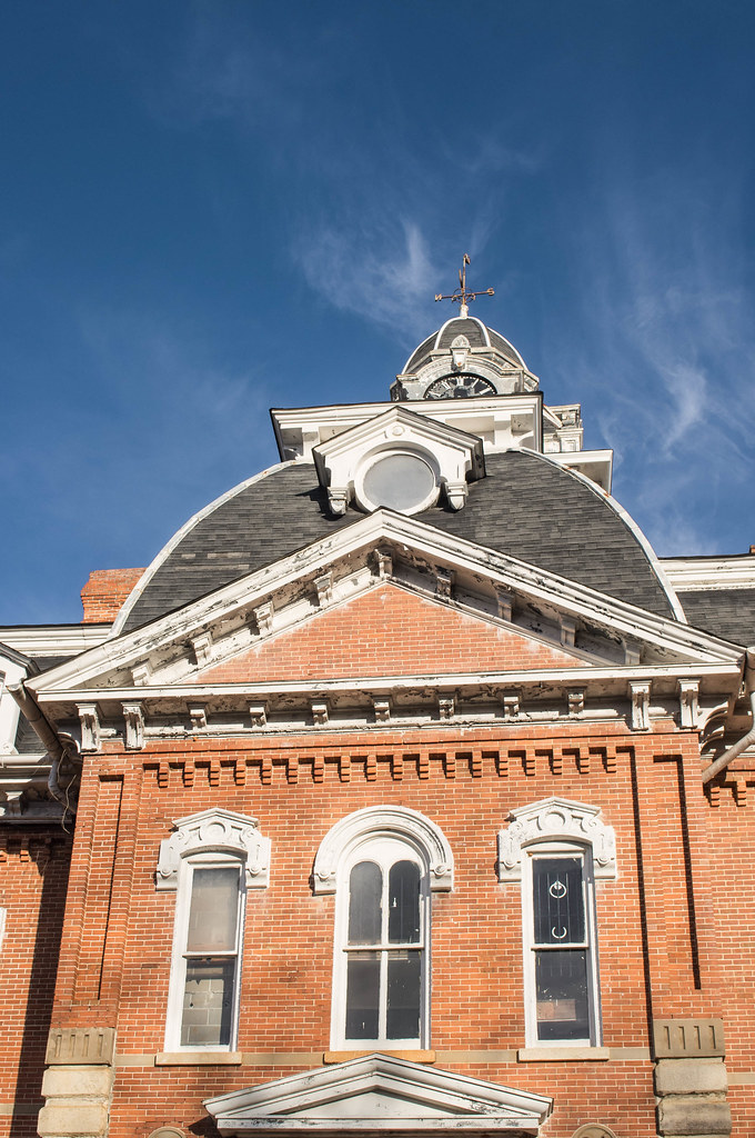 Hancock County Courthouse Detail of Hancock County Courtho… Flickr