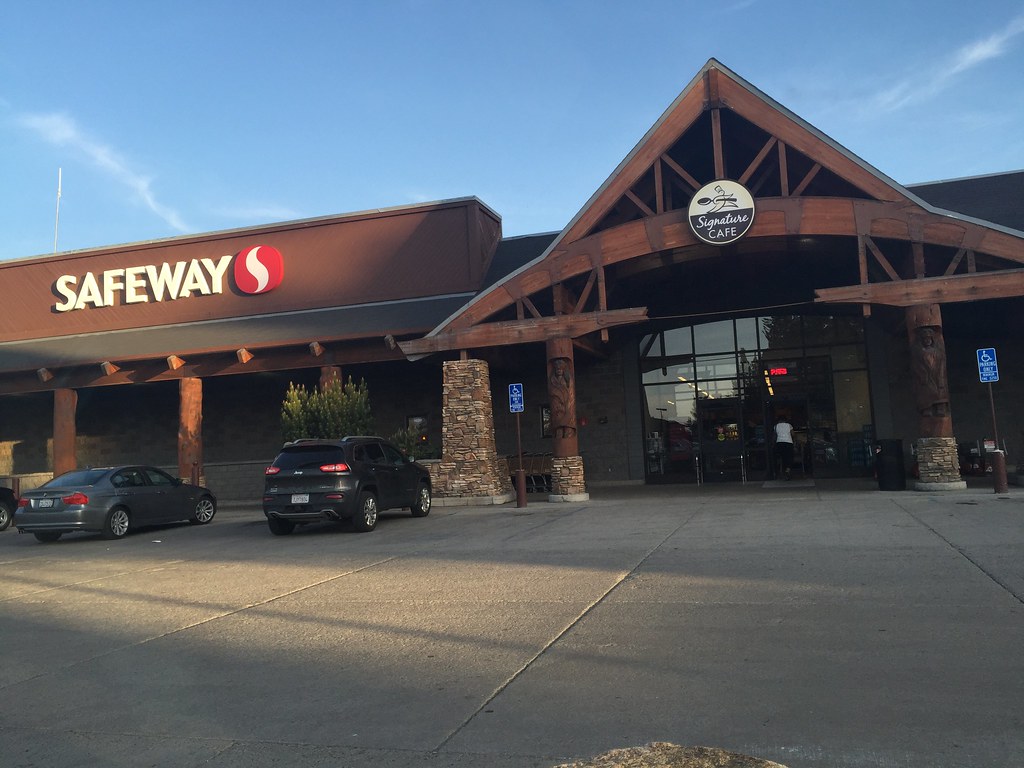 South Lake Tahoe Safeway Grocery Store Always a stop when … Flickr