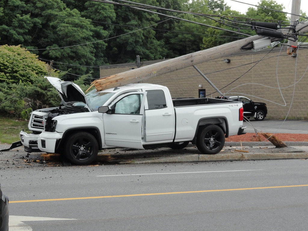 DSC09953 Wrecked Truck. Lewiston, Maine. Accident in Lewis… Flickr