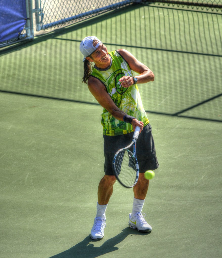 Collegiate Tennis Fashion Looking good on the court UW C… Flickr