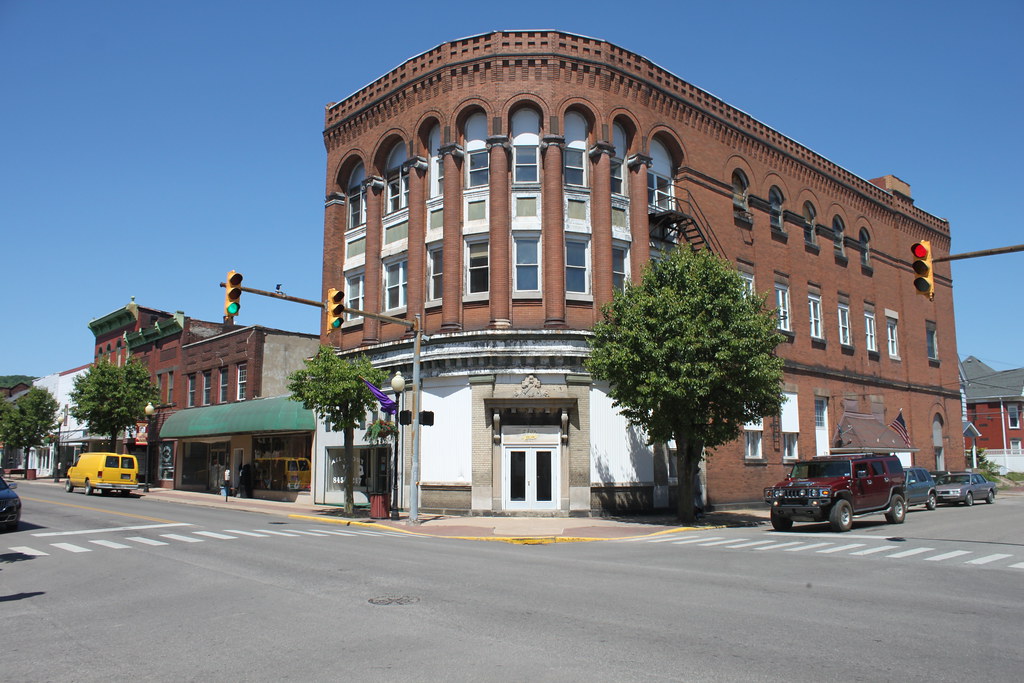 Downtown Moundsville, WV Joseph Flickr