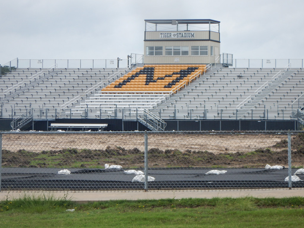 DSCN7430.jpg Malakoff High School. Malakoff, Texas Dave Malkoff Flickr