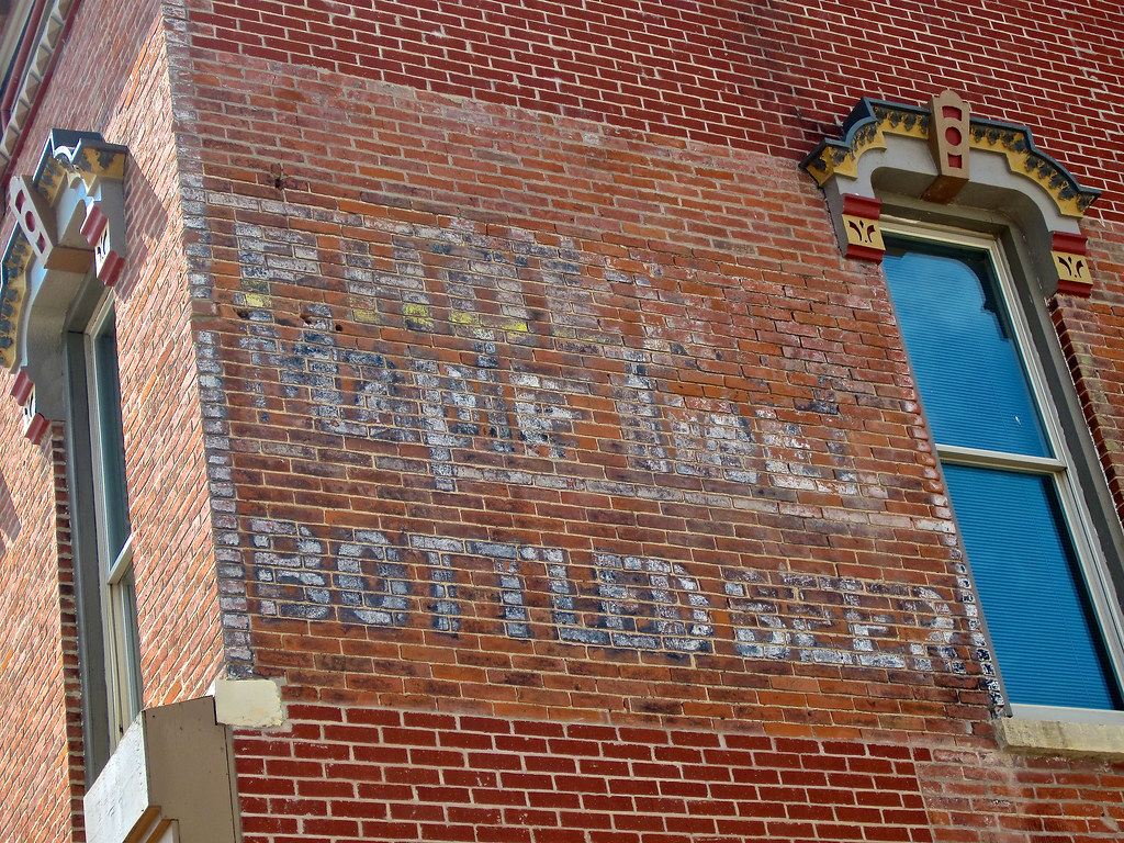 Bottled Beer, Waverly, IA Ghost sign in Waverly, Iowa that… Flickr