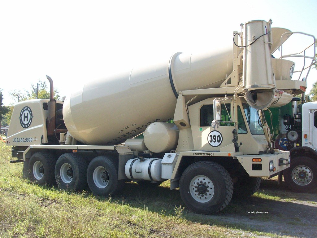 Heritage Concrete 2006 Oshkosh S2346 triaxle front disch… Flickr
