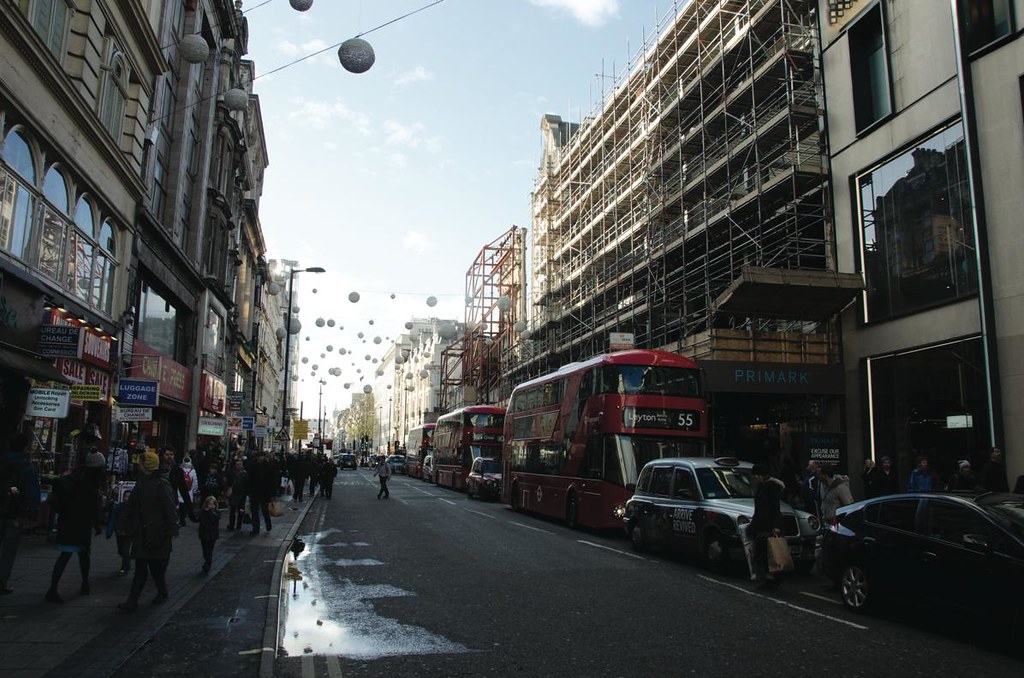 Oxford Street near Tottenham Court Road, London W1, 21st N… Flickr