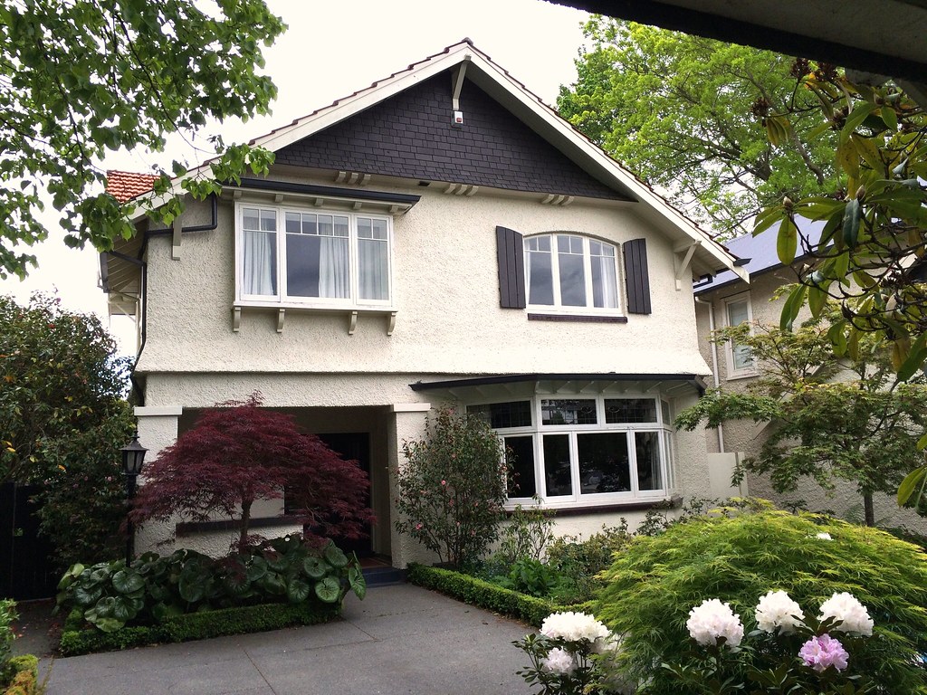 31 Snowdon Road House at 31 Snowdon Road, Christchurch. Re… Flickr