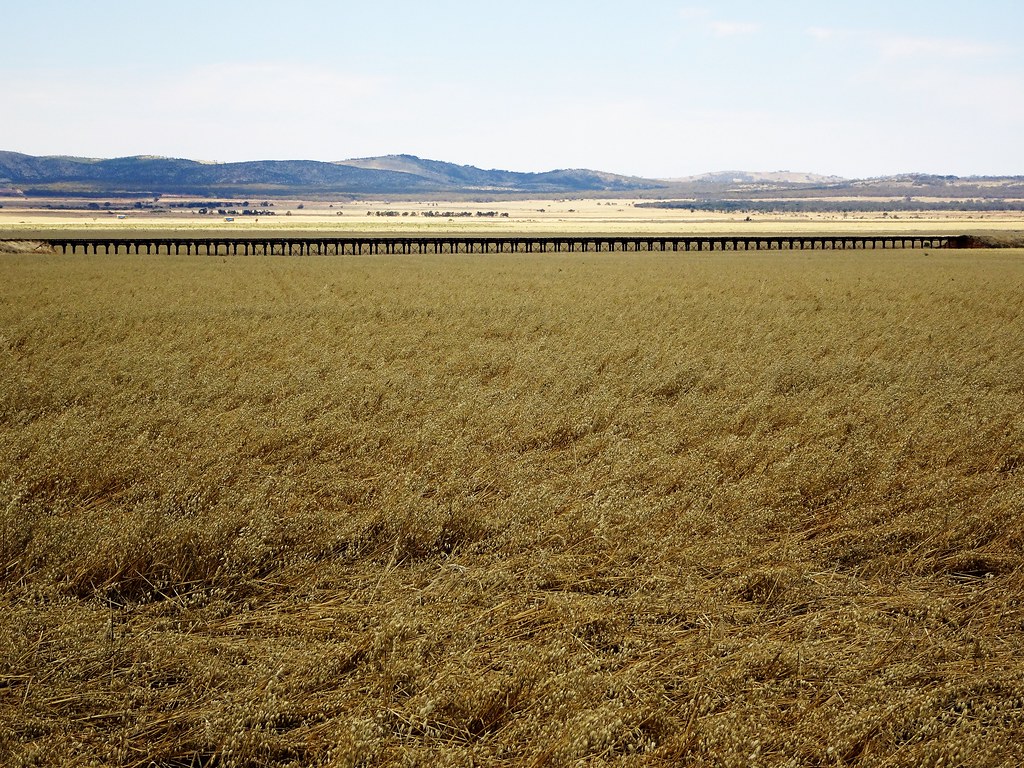 Near Black Rock. The Great Northern Railway line between P… Flickr