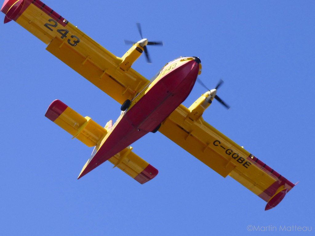 CL415 CL415 audessus de Shawinigan et SaintBoniface. Martin