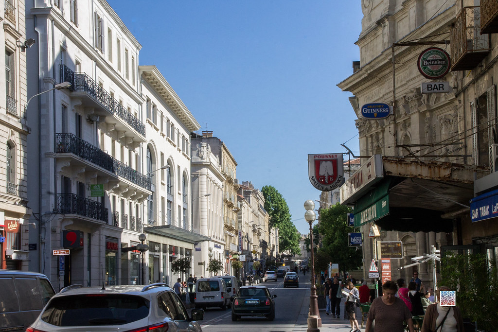 IMG_8976 Avignon French pronunciation [a.viˈɲɔ̃]) is a c… Flickr