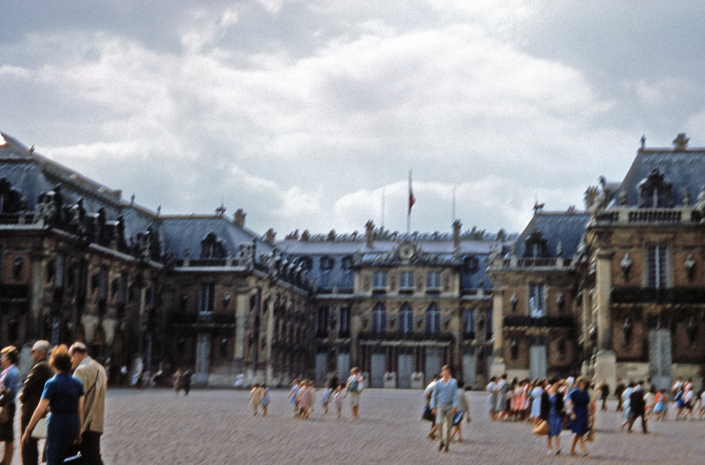 102 Front view. Marble Court. Shirley Taylor Flickr