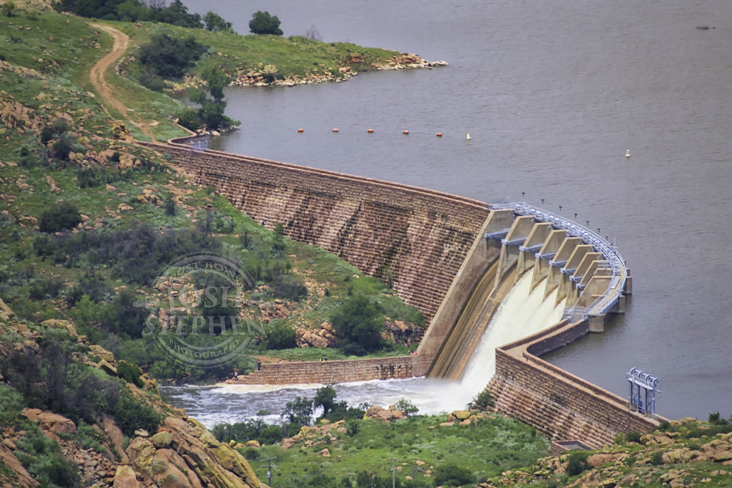 Lake Altus Dam Lake Altus at Quartz Mountain State Park is… Flickr