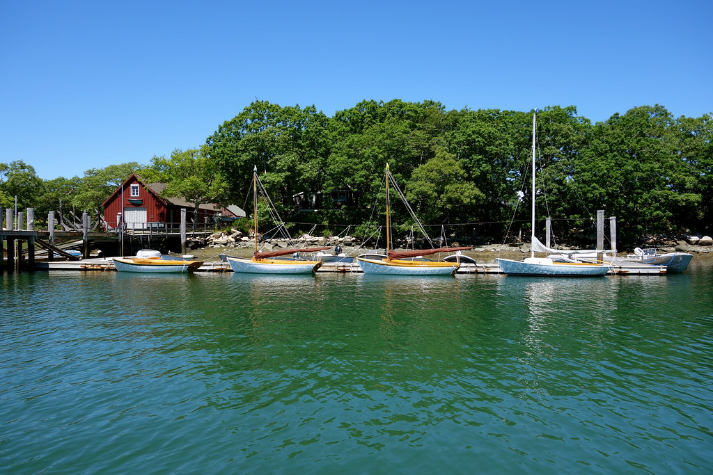 DSC04501 A glimpse back in time Hadley's Harbor, Naushon … Flickr