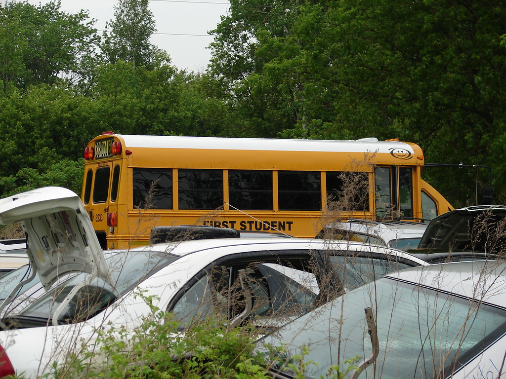 exFirst Student 3233 (2) R & S Auto Parts Utica, NY. Mo… Flickr