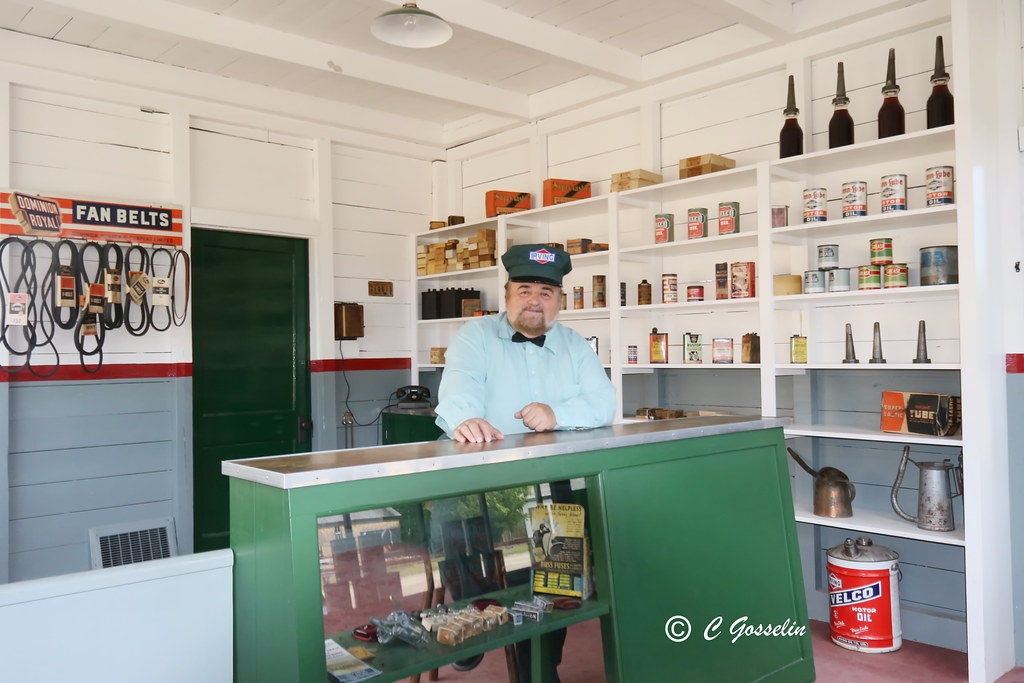 IRVING GAS STATION 1936 VILLAGE HISTORIQUE ACADIEN A… Flickr