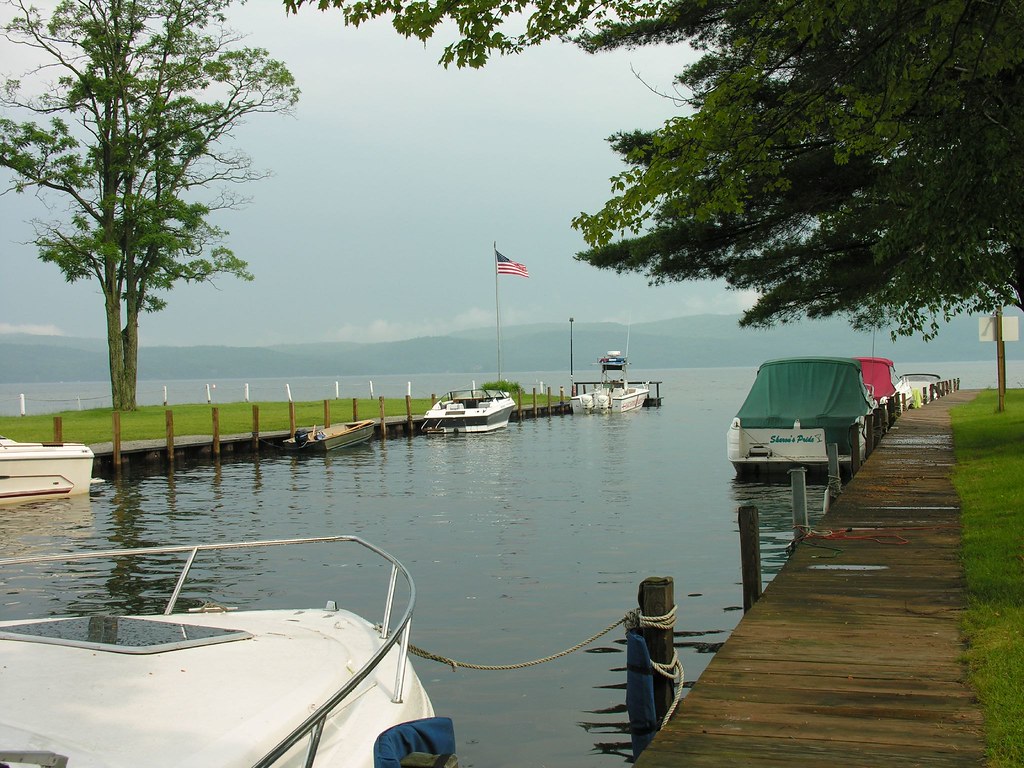 The Dock and Bay Between The Hague Motel and Hague's Publi… Flickr