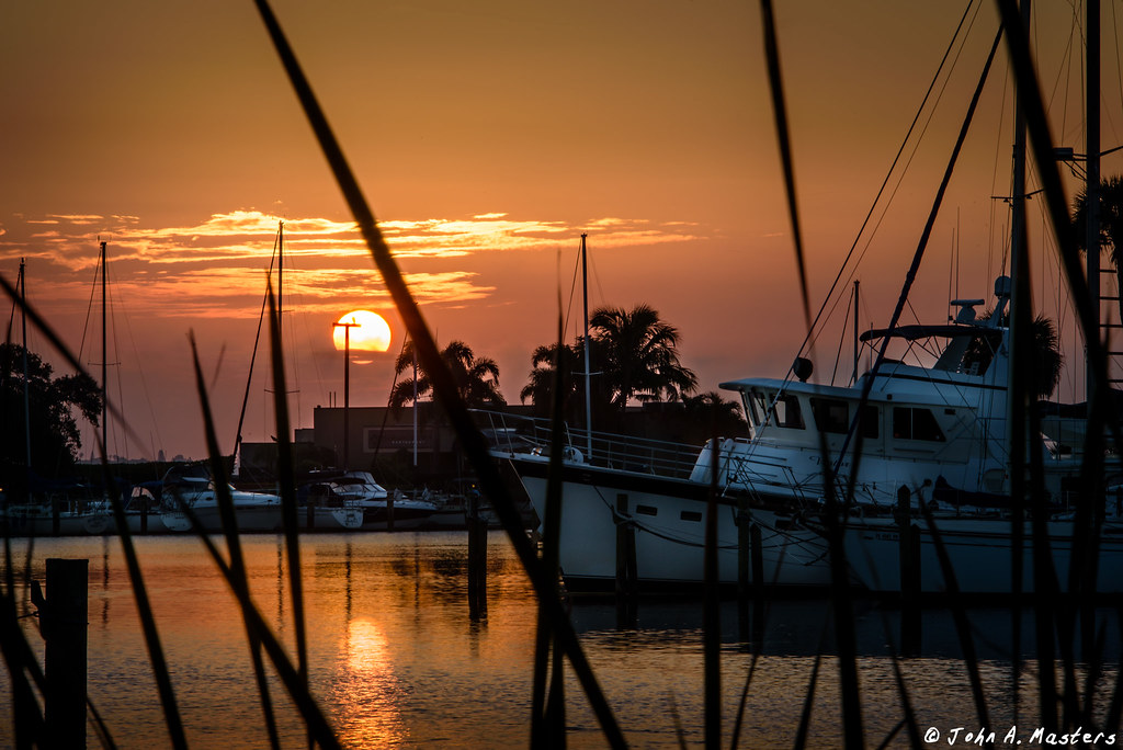 JAM_111015_5478 Sunrise over Melbourne Harbor Marina, Melb… Flickr