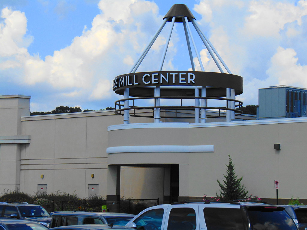 Brass Mill Center (Waterbury, Connecticut) JJBers Flickr