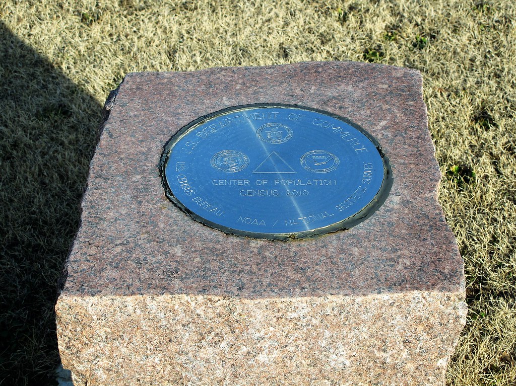 Center of Population monument, Plato (Mo.), 25 December 20… Flickr