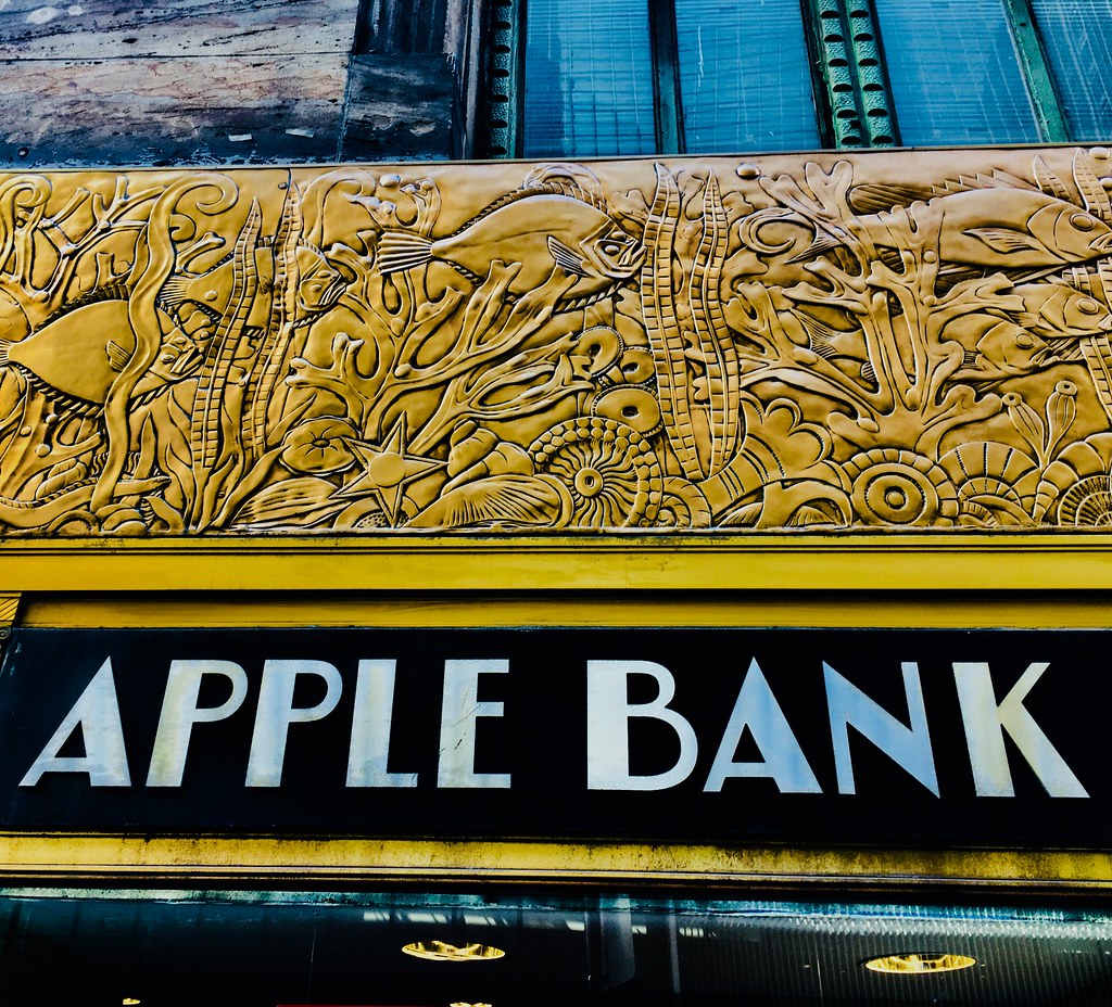 Apple Bank NYC Chanin Building E 42nd St Art Deco 19272