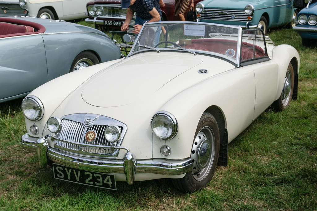 MG MGA 1500 (1956) Cholmondeley Classic Car Show 02/09/201… Steve