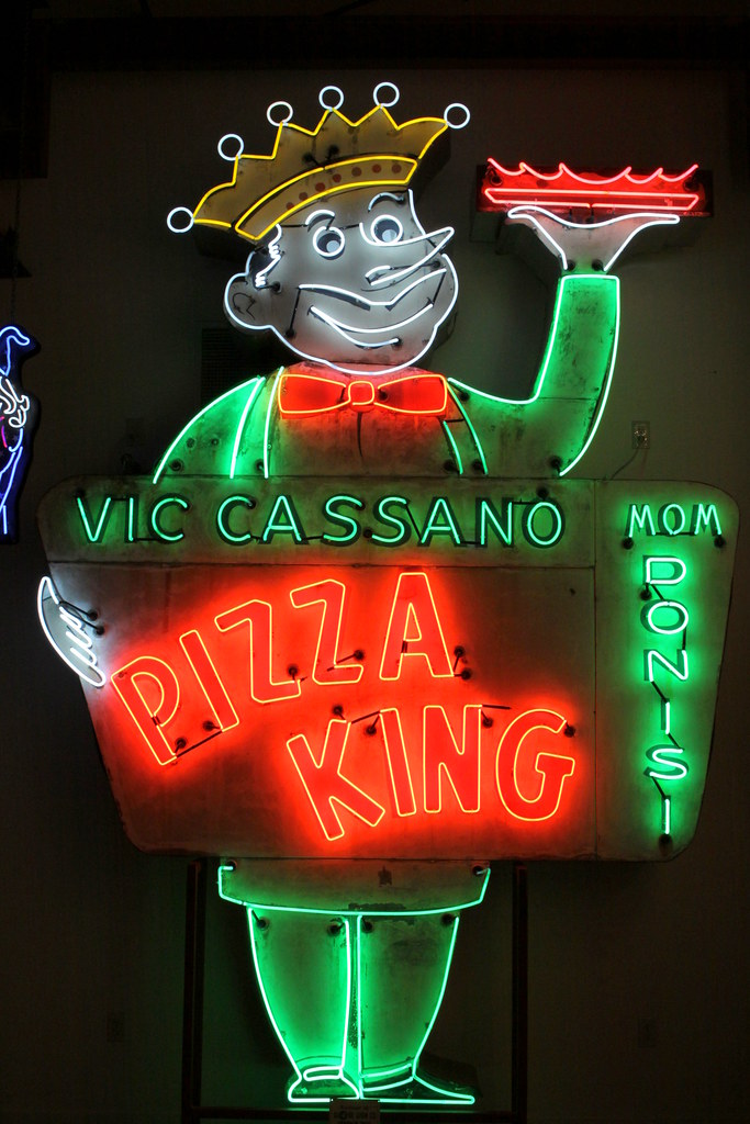 Cassano's Pizza King neon sign This is one of many signs o… Flickr