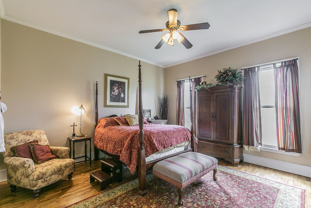 89569 618 N Wall Street Belton, TX 76513 Brent Eckley Flickr