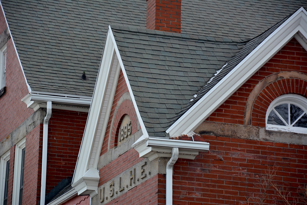 Braddock Bay Lighthouse, Rochester NY Evan Lowenstein Flickr