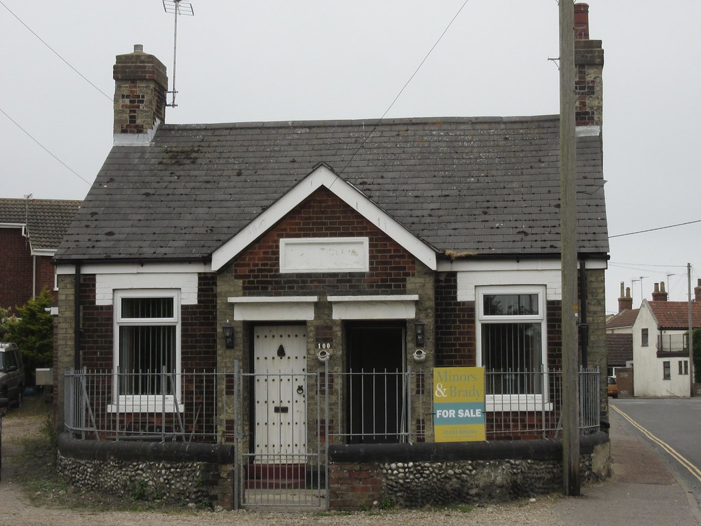 Fishermen’s Widow’s Cottages On Beach Road, Caister on Sea… Flickr